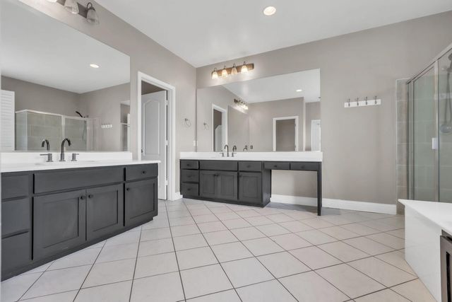 3329 Vancouver Dr, Modesto, CA 95355