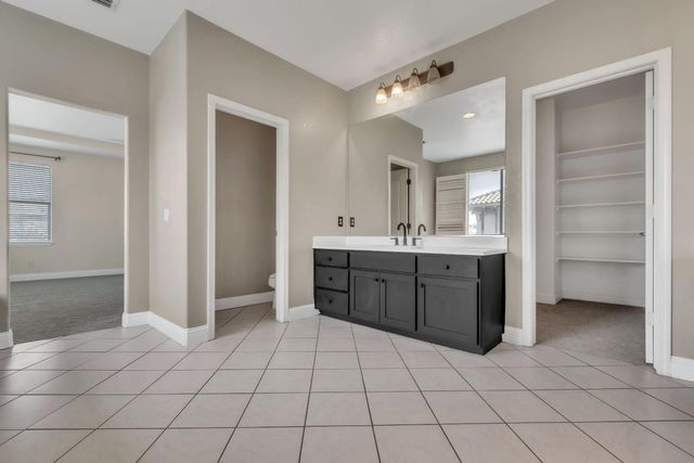 3329 Vancouver Dr, Modesto, CA 95355