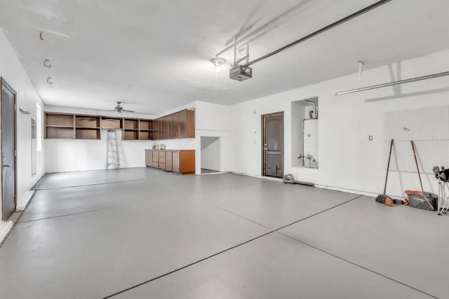 3329 Vancouver Dr, Modesto, CA 95355