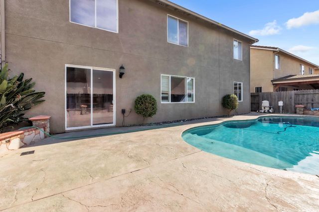 3329 Vancouver Dr, Modesto, CA 95355