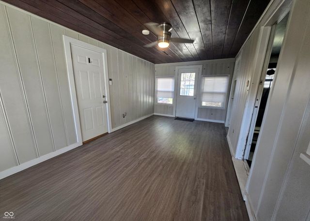 5662 Primrose Avenue, Indianapolis, IN 46220