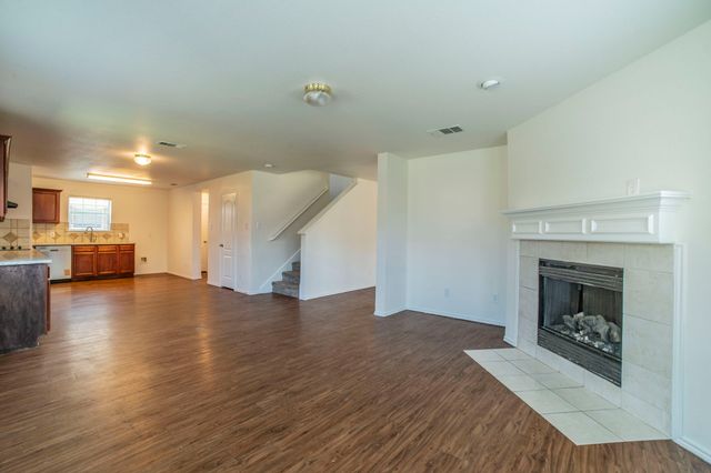 317 Quail Run Road, Red Oak, TX 75154