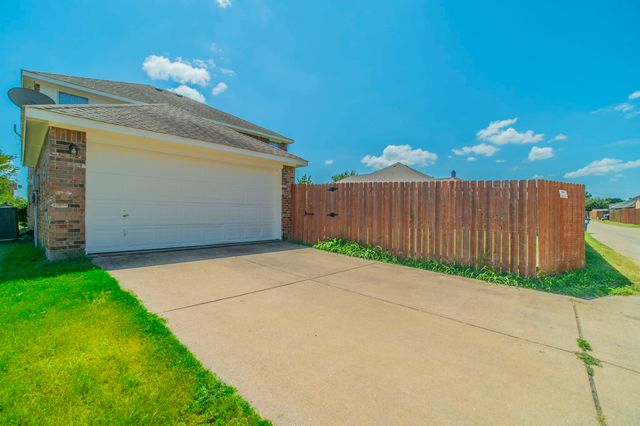 317 Quail Run Road, Red Oak, TX 75154