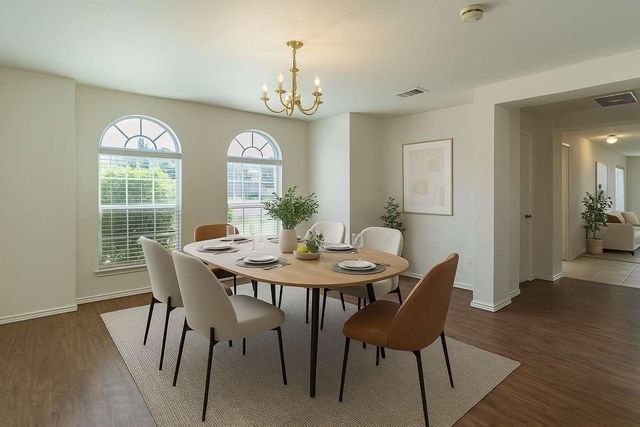 317 Quail Run Road, Red Oak, TX 75154