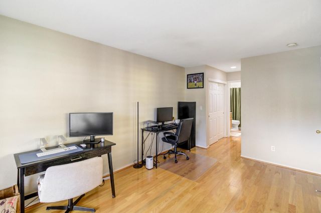 840 27th St, Sacramento, CA 95816