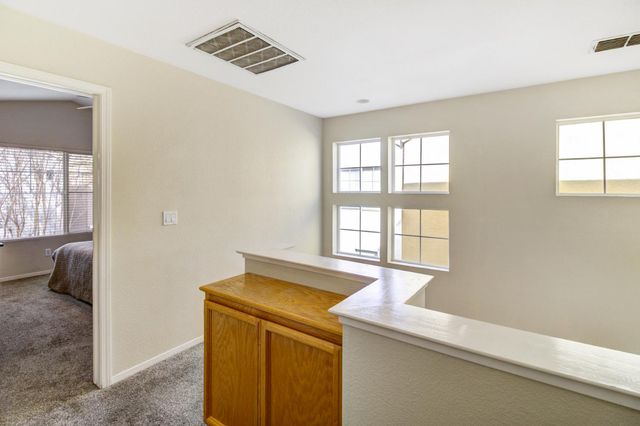 840 27th St, Sacramento, CA 95816