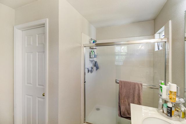 840 27th St, Sacramento, CA 95816