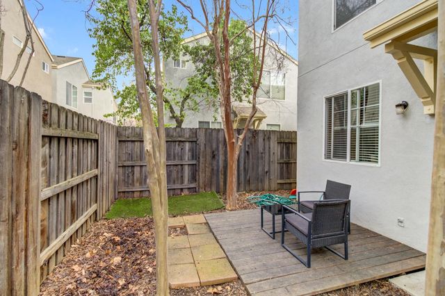 840 27th St, Sacramento, CA 95816