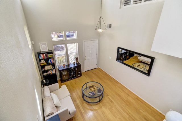 840 27th St, Sacramento, CA 95816