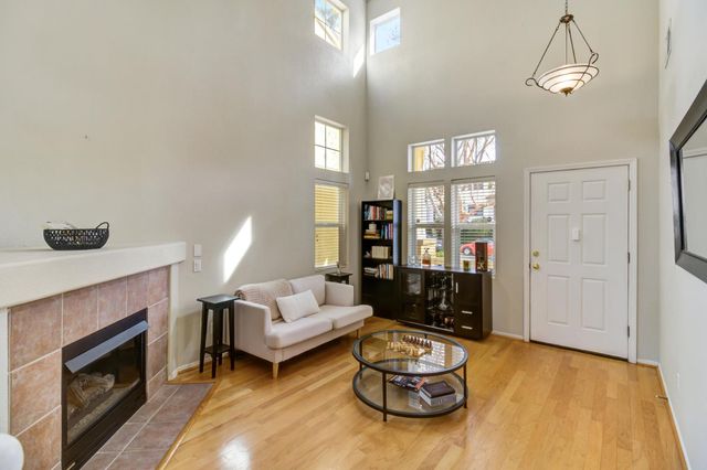 840 27th St, Sacramento, CA 95816