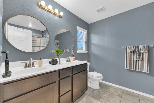 6705 SW Chalkstone Road, Bentonville, AR 72713