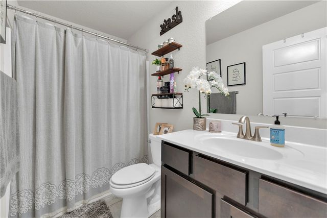 6705 SW Chalkstone Road, Bentonville, AR 72713