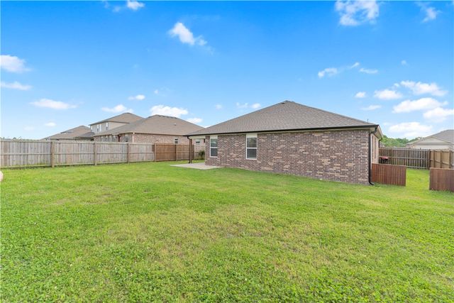 6705 SW Chalkstone Road, Bentonville, AR 72713