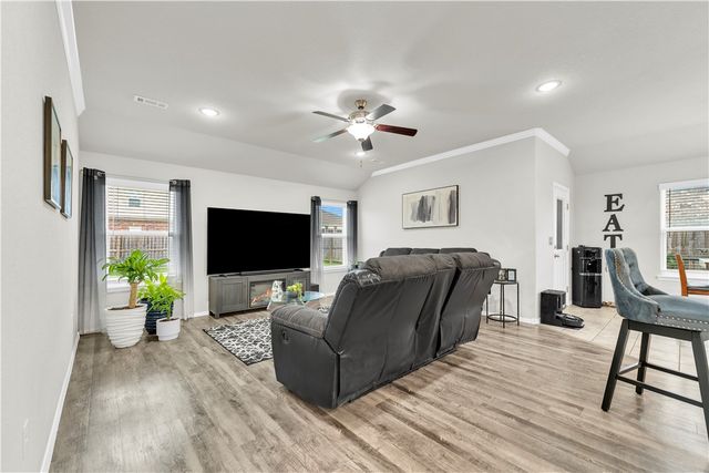 6705 SW Chalkstone Road, Bentonville, AR 72713