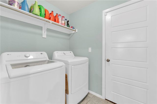 6705 SW Chalkstone Road, Bentonville, AR 72713