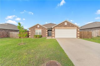 6705 SW Chalkstone Road, Bentonville, AR 72713