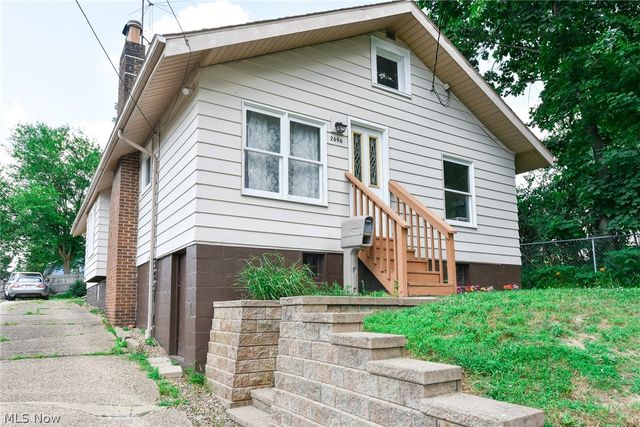 2696 Christensen Avenue, Akron, OH 44314