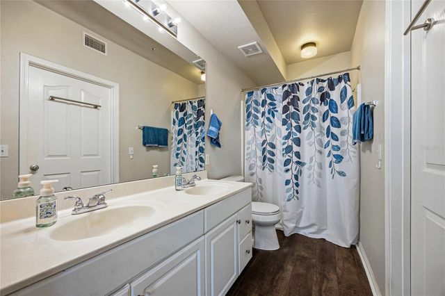 2227 NW 16TH TERRACE, Gainesville, FL 32605