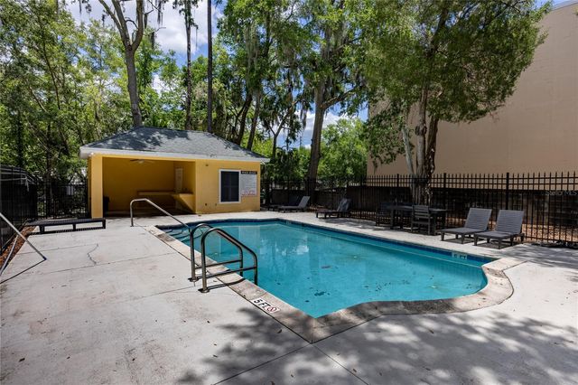 2227 NW 16TH TERRACE, Gainesville, FL 32605