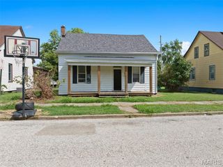 1316 N Church Street, Belleville, IL 62221