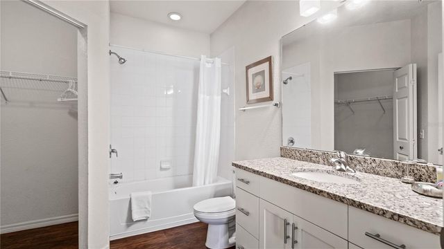 5350 DIPLOMAT COURT 104, Kissimmee, FL 34746