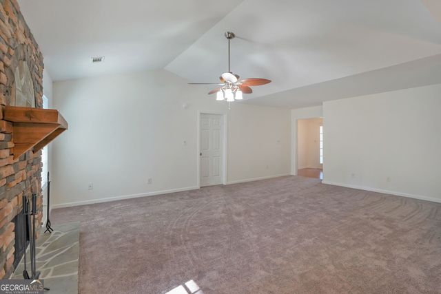 211 W Bridge Drive, Dallas, GA 30157