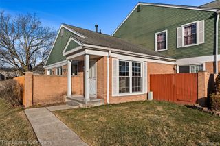 23639 Stonehenge Boulevard, Novi, MI 48375