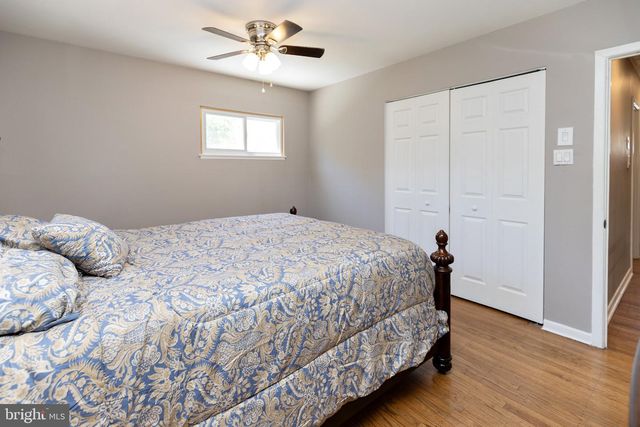 912 ASTON MARTIN DR, Lindenwold, NJ 08021