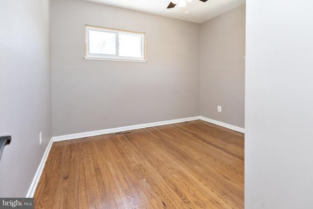 912 ASTON MARTIN DR, Lindenwold, NJ 08021