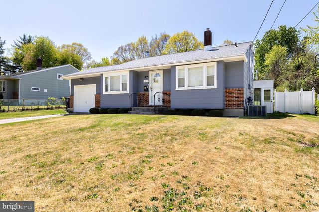 912 ASTON MARTIN DR, Lindenwold, NJ 08021