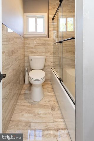 912 ASTON MARTIN DR, Lindenwold, NJ 08021