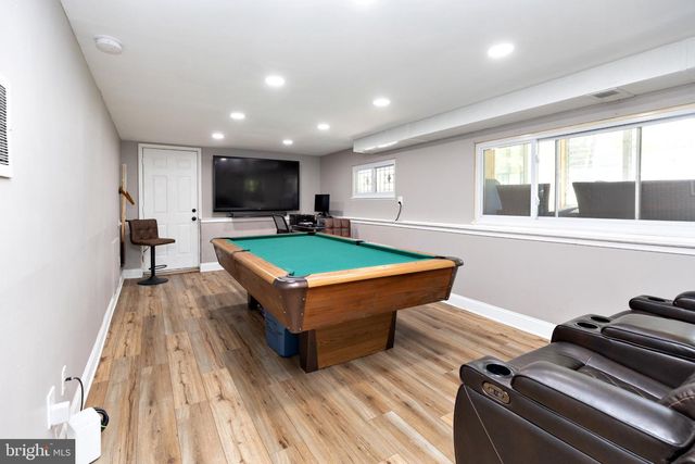 912 ASTON MARTIN DR, Lindenwold, NJ 08021