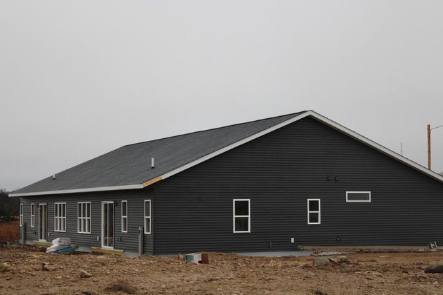 1352 Kettle DRIVE, Kewaskum, WI 53040