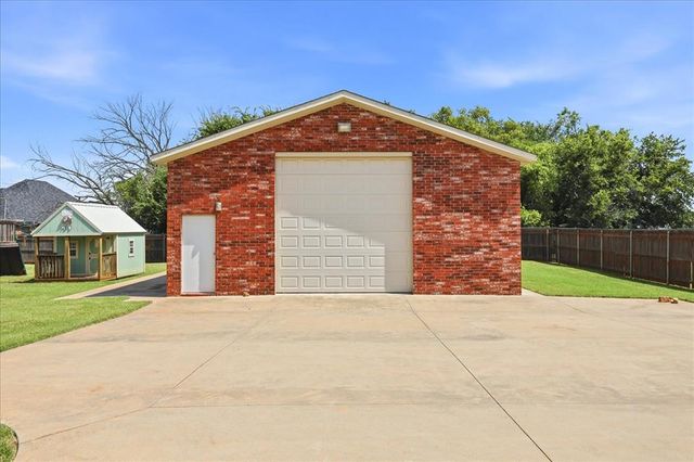 12917 SW 53rd Street, Mustang, OK 73064