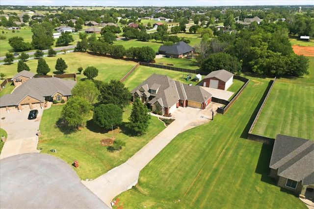 12917 SW 53rd Street, Mustang, OK 73064