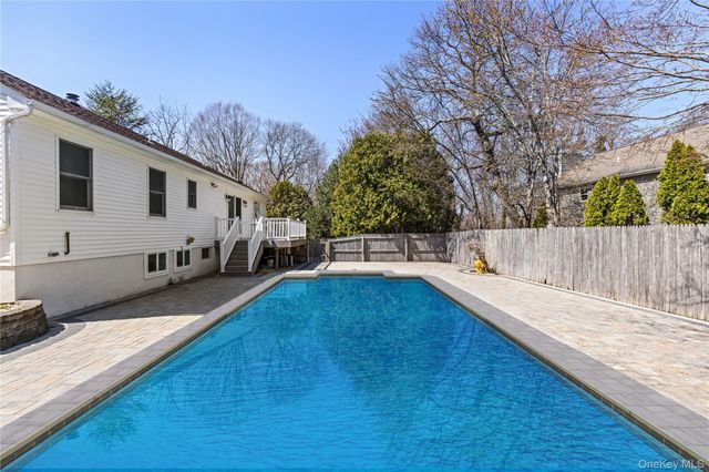 52 Summit Drive, Baiting Hollow, NY 11933