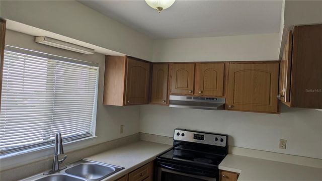 4401 S SEMORAN BOULEVARD 9, Orlando, FL 32822