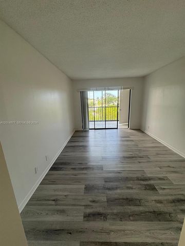 4363 Trevi Ct 304, Lake Worth, FL 33467