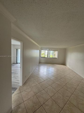 4363 Trevi Ct 304, Lake Worth, FL 33467