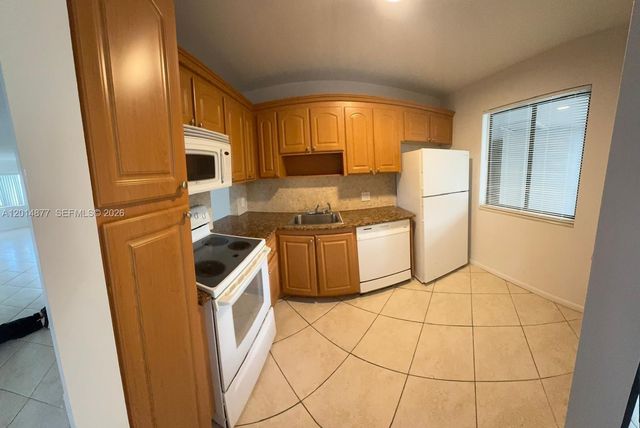 4363 Trevi Ct 304, Lake Worth, FL 33467