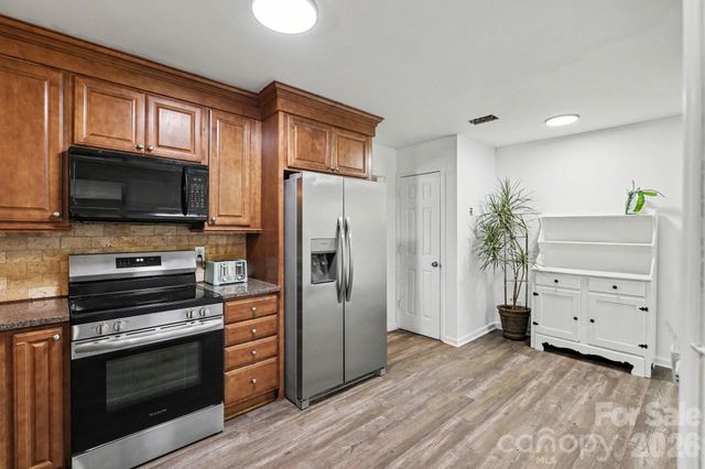 5308 River Falls Drive 5, Charlotte, NC 28215