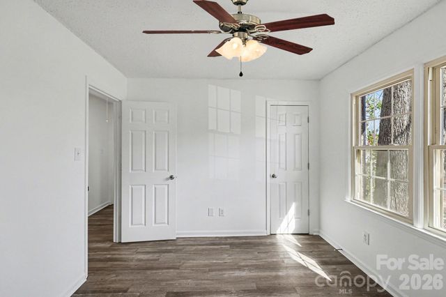 5308 River Falls Drive 5, Charlotte, NC 28215