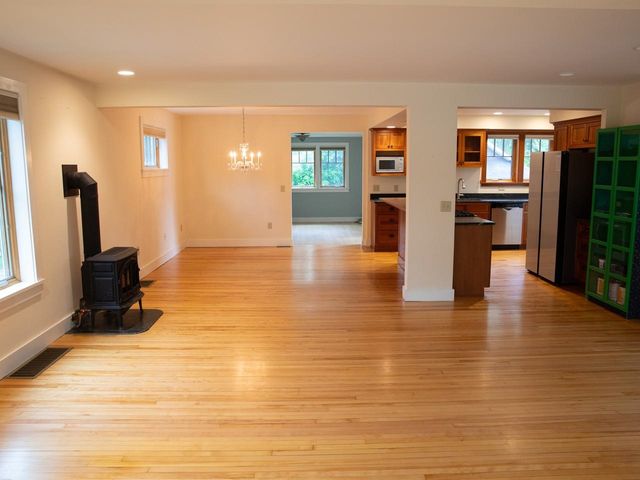174 Lyman Avenue, Burlington, VT 05401