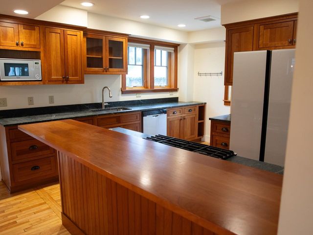 174 Lyman Avenue, Burlington, VT 05401