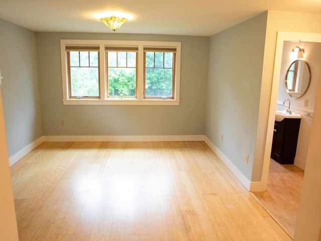 174 Lyman Avenue, Burlington, VT 05401