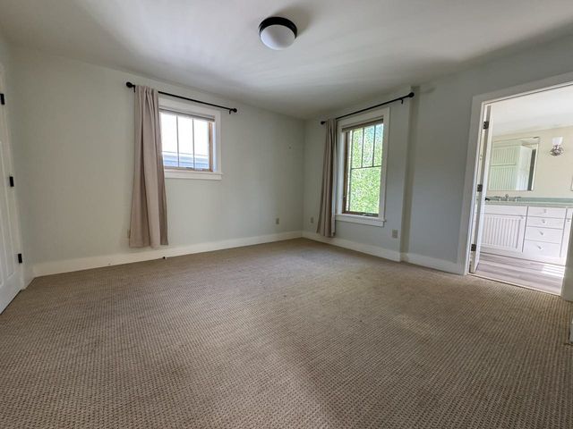 174 Lyman Avenue, Burlington, VT 05401