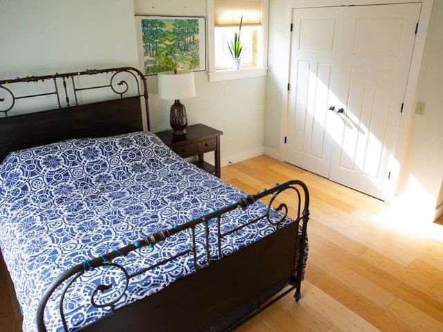 174 Lyman Avenue, Burlington, VT 05401
