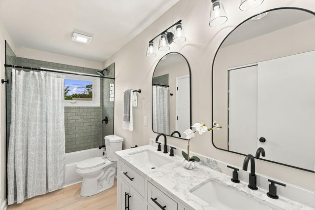 406 Carilla Lane, Columbus, OH 43228