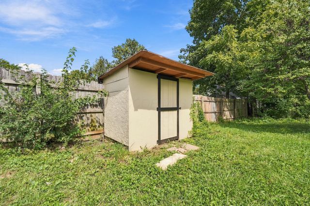 406 Carilla Lane, Columbus, OH 43228