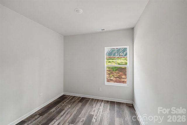 5146 Mark Drive NE, Hickory, NC 28601